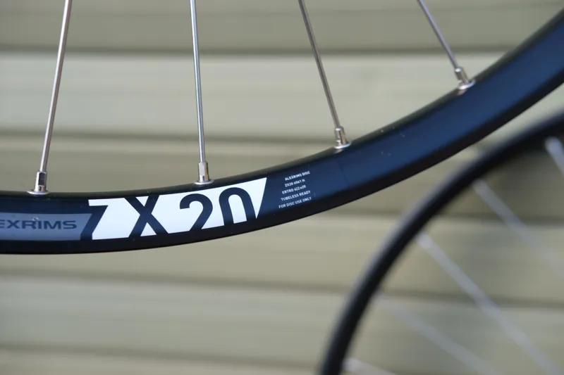 ALEXRIMS 完組ホイール 20インチ CYCLETECH-IKD : ALEXRIMS R390 20(451) x 1 1/8 Black 28H